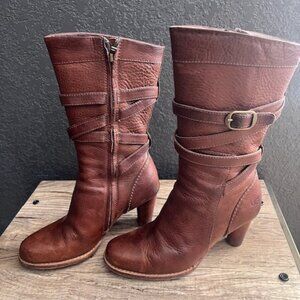 UGG Brown Leather Womens Boots Size 6